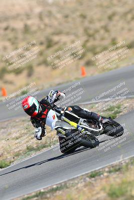 media/Oct-14-2023-TrackXperience (Sat) [[0517685739]]/Level 3/session 2 turn 4 RED FLAG/